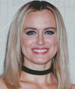 Taylor Schilling Smiling Diamond Painting