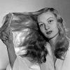 Veronica Lake Brushing Her Hair Diamond Painting